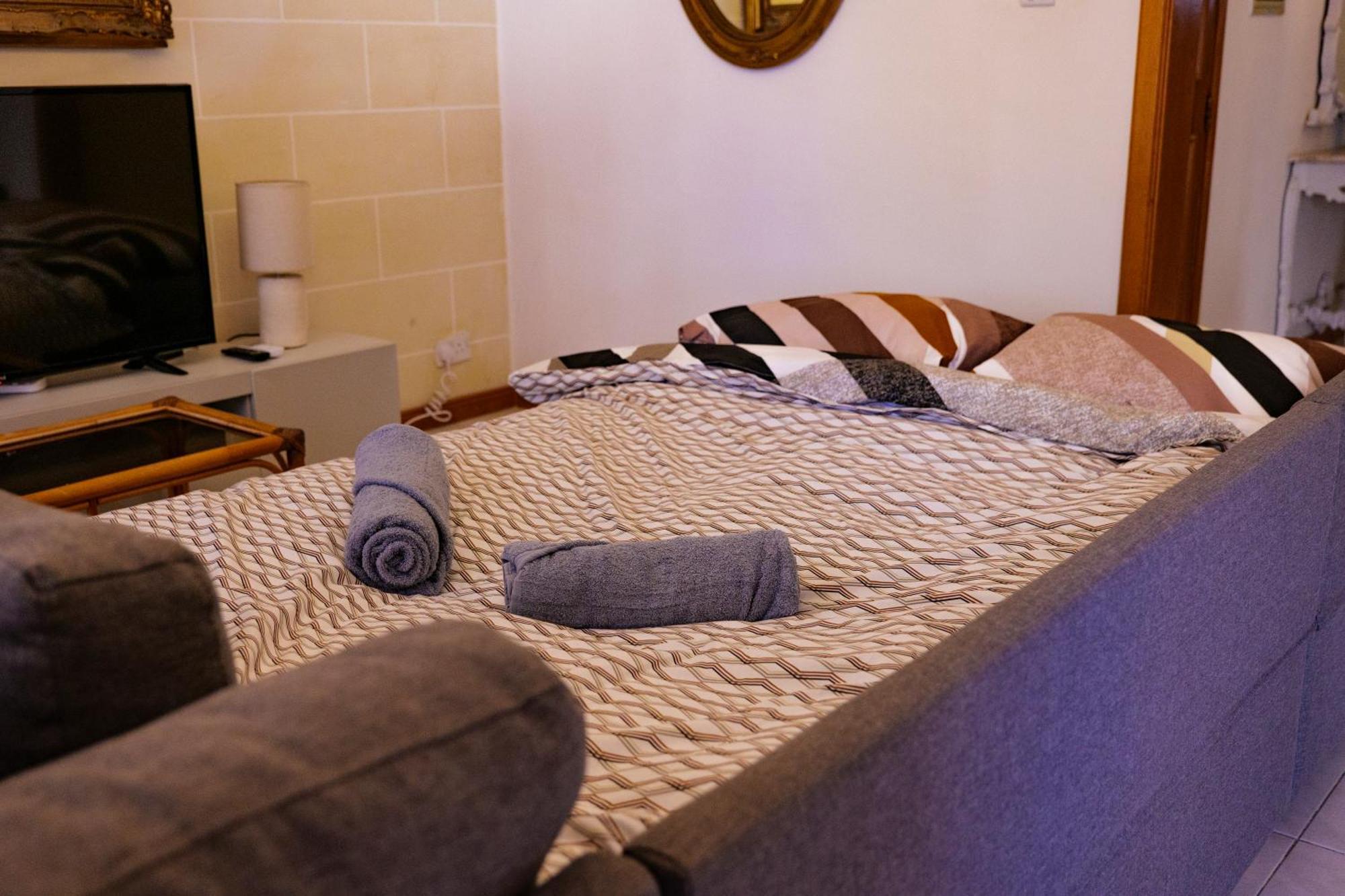 Appartamento St Julians Balutta Bay Huge Flat! -2Min From Seafront San Giuliano Esterno foto